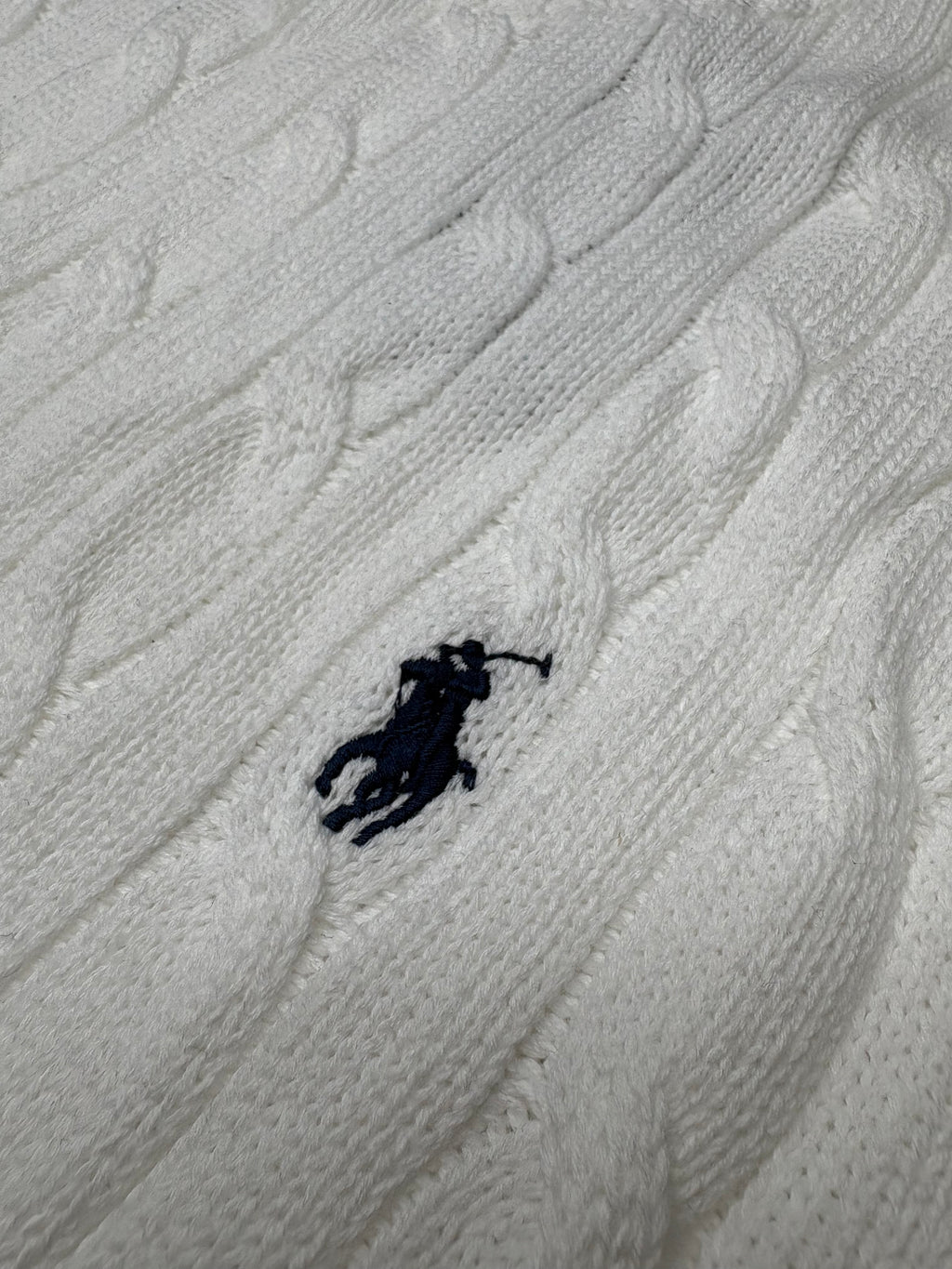 Cable-Knit Jumper – White