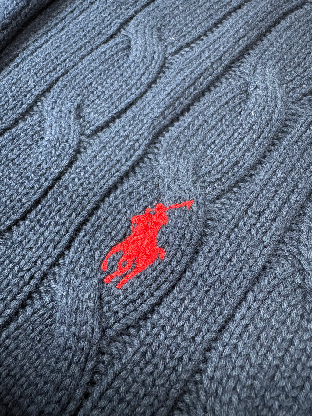 Cable-Knit Jumper – Navy